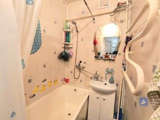 Продается двухкомнатная квартира с коммуникациями установлены натяжные потолки фото 9 Петрозаводск