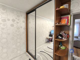 Продается двухкомнатная квартира с коммуникациями установлены натяжные потолки фото 14 Петрозаводск