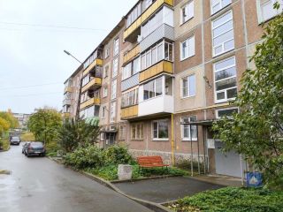 Продается двухкомнатная квартира с коммуникациями установлены натяжные потолки фото 22 Петрозаводск