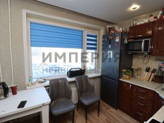 Продается 2 комнатная квартира документы на руках установлены натяжные потолки фото 4 Магадан