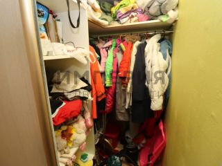 Продается 2 комнатная квартира документы на руках установлены натяжные потолки фото 9 Магадан