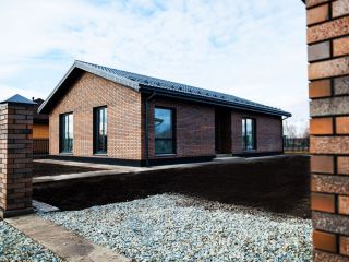 Продам кирпичный коттедж беловая отделка рядом асфальт под индивидуальное жилищное строительство фото 11 Село Ленинское