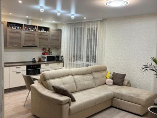 Продам 3 комнатную квартиру отличный ремонт фото 2 Новосибирск