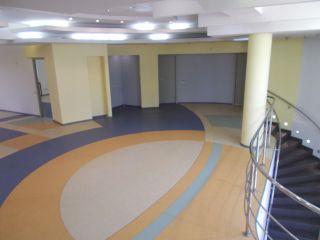 Сдам офис евроремонт с коммуникациями с мебелью фото 4 Саратов