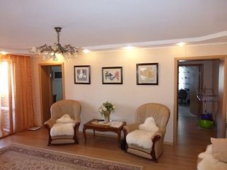 Продаю трехкомнатную квартиру ремонт по авторскому проекту взрослый собственник с мебелью фото 6 Челябинск