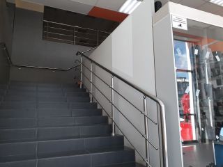 Продам нежилое помещение косметический ремонт свободного назначения отдельный вход фото 5 Барнаул