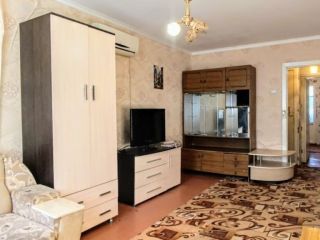 Продается 2 комнатная квартира с коммуникациями ухоженный подъезд фото 5 Новомалороссийская