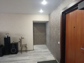 Продается двухкомнатная квартира взрослый собственник установлены натяжные потолки фото 3 Сосновоборск