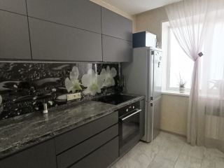 Продается двухкомнатная квартира взрослый собственник установлены натяжные потолки фото 11 Сосновоборск