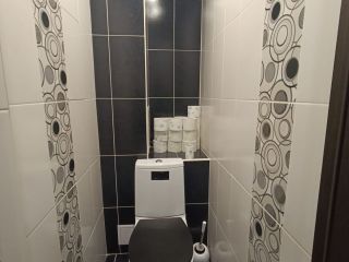 Продается двухкомнатная квартира взрослый собственник установлены натяжные потолки фото 14 Сосновоборск