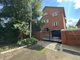 Продаю кирпичный дом асфальтная дорога фото Оренбург.