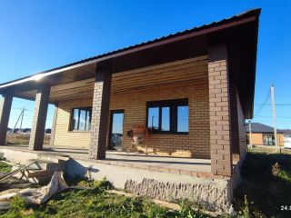 Продаю кирпичный дом с коммуникациями имеется скважина фото 11 Южный Урал с.