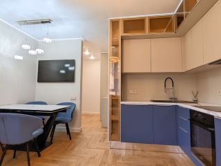 Продам 2 комнатную квартиру отличный ремонт с мебелью фото 2 Сочи