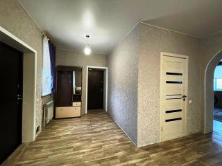 Продаю блочный дом косметический ремонт с плодоносящим садом с коммуникациями фото 5 Бердск