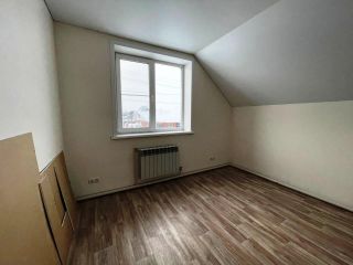 Продаю блочный дом косметический ремонт с плодоносящим садом с коммуникациями фото 17 Бердск