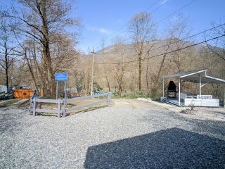 Продам деревянный коттедж ремонт по авторскому проекту с мебелью посуточная аренда фото 6 Сочи