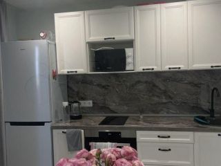 Продам однушку установлены натяжные потолки фото 2 Краснодар