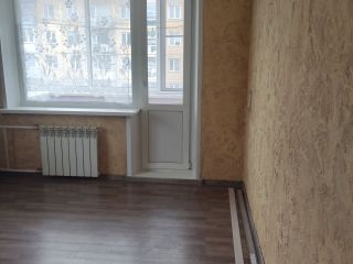 Продам 2 комнатную квартиру косметический ремонт хорошее состояние установлены натяжные потолки фото 6 Красноярск