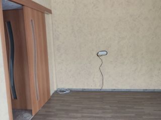 Продам 2 комнатную квартиру косметический ремонт хорошее состояние установлены натяжные потолки фото 7 Красноярск