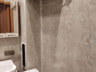 Продам 2 комнатную квартиру косметический ремонт хорошее состояние установлены натяжные потолки фото 11 Красноярск