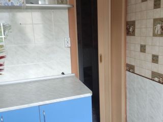 Продам 2 комнатную квартиру косметический ремонт хорошее состояние установлены натяжные потолки фото 14 Красноярск