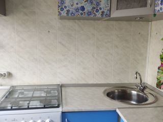 Продам 2 комнатную квартиру косметический ремонт хорошее состояние установлены натяжные потолки фото 15 Красноярск