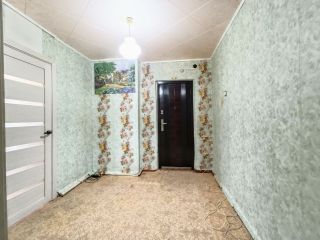 Продаю 2 комнатную квартиру с коммуникациями ухоженный подъезд фото 2 Новомалороссийская