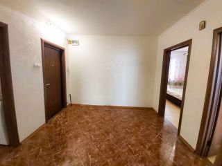 Продается 3 комнатная квартира косметический ремонт с коммуникациями с мебелью фото 6 Симферополь