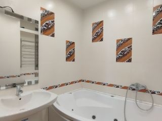 Продается 2 комнатная квартира отличный ремонт пластиковые окна с мебелью фото 6 Омск