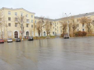 Сдаю торговую площадь с коммуникациями на первой линии фото 2 Екатеринбург