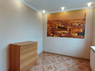 Продам двушку косметический ремонт пластиковые окна фото 7 Омск