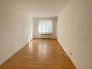 Продаю однокомнатную квартиру с индивидуальным отоплением косметический ремонт чистый подъезд фото 2 Армавир