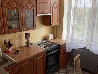 Продам трехкомнатную квартиру косметический ремонт фото Тосно