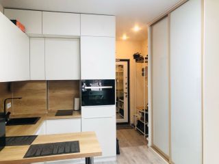 Продается студия косметический ремонт срочно с мебелью фото 2 Санкт-Петербург