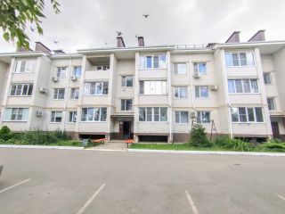 Продам двухкомнатную квартиру с коммуникациями ухоженный подъезд фото 2 Фастовецкая