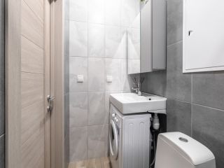 Продаю студию с индивидуальным отоплением отличный ремонт панорамные окна имеется охрана фото 13 Москва