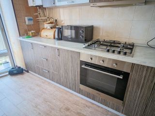 Продаю 2 комнатную квартиру с индивидуальным отоплением косметический ремонт документы готовы фото Сочи