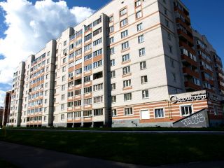 Продаю двушку косметический ремонт взрослый собственник с мебелью фото Новочебоксарск