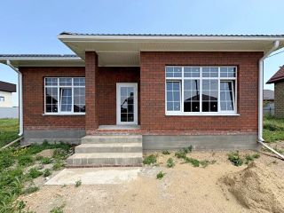 Продаю кирпичный дом черновая отделка с коммуникациями фото Армавир