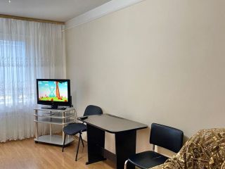 Продам трехкомнатную квартиру в центре города с мебелью фото 3 Нальчик