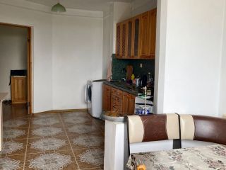 Продам трехкомнатную квартиру в центре города с мебелью фото 11 Нальчик