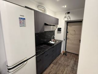 Продаю однокомнатную квартиру взрослый собственник с мебелью фото 2 Таганрог