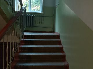 Продам трехкомнатную квартиру нуждается в капитальном ремонте взрослые собственники фото 4 Красноярск