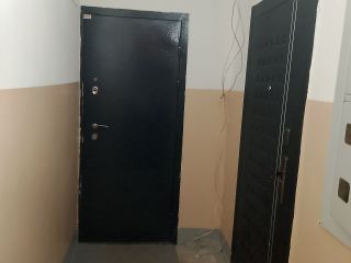 Продам 4 комнатную квартиру косметический ремонт новая сантехника установлены натяжные потолки фото 6 Красноярск