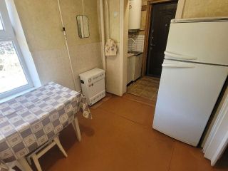 Продаю 1 комнатную квартиру с коммуникациями установлены пластиковые окна фото 4 Таганрог