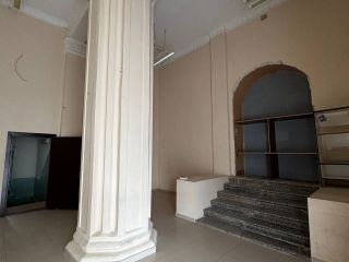 Сдается площадь под торговлю с коммуникациями отдельный вход фото 9 Екатеринбург