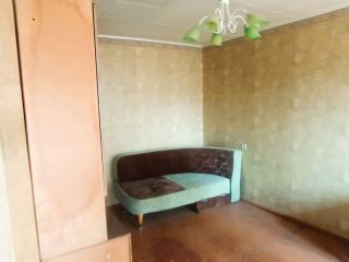 Продаю однокомнатную квартиру косметический ремонт возможен торг фото 3 Магнитогорск