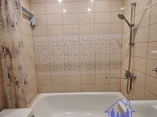 Продаю двухкомнатную квартиру отличный ремонт взрослый собственник свежий ремонт фото 16 Новосибирск