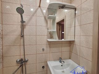 Продаю двухкомнатную квартиру отличный ремонт взрослый собственник свежий ремонт фото 17 Новосибирск