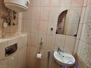 Продаю двухкомнатную квартиру отличный ремонт взрослый собственник свежий ремонт фото 18 Новосибирск